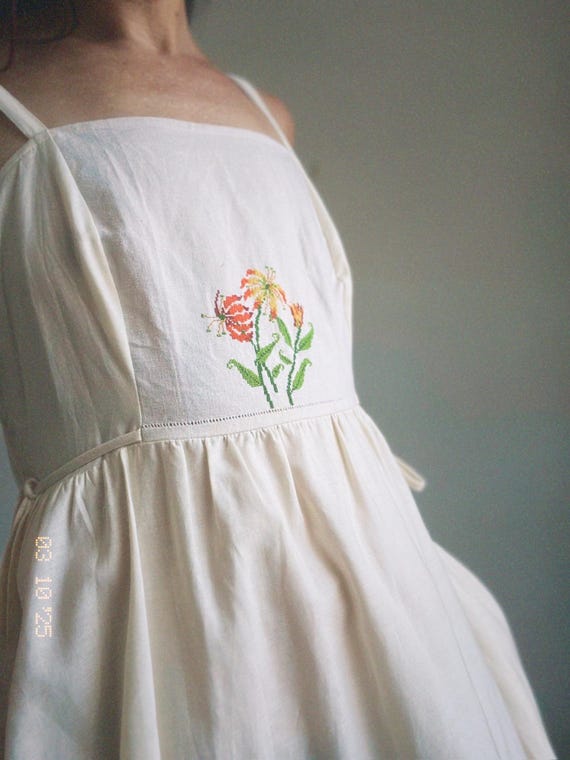 Embroidered Pinafore Dress: Organic Cotton Vintage Lily Flowers - Etsy  Finland