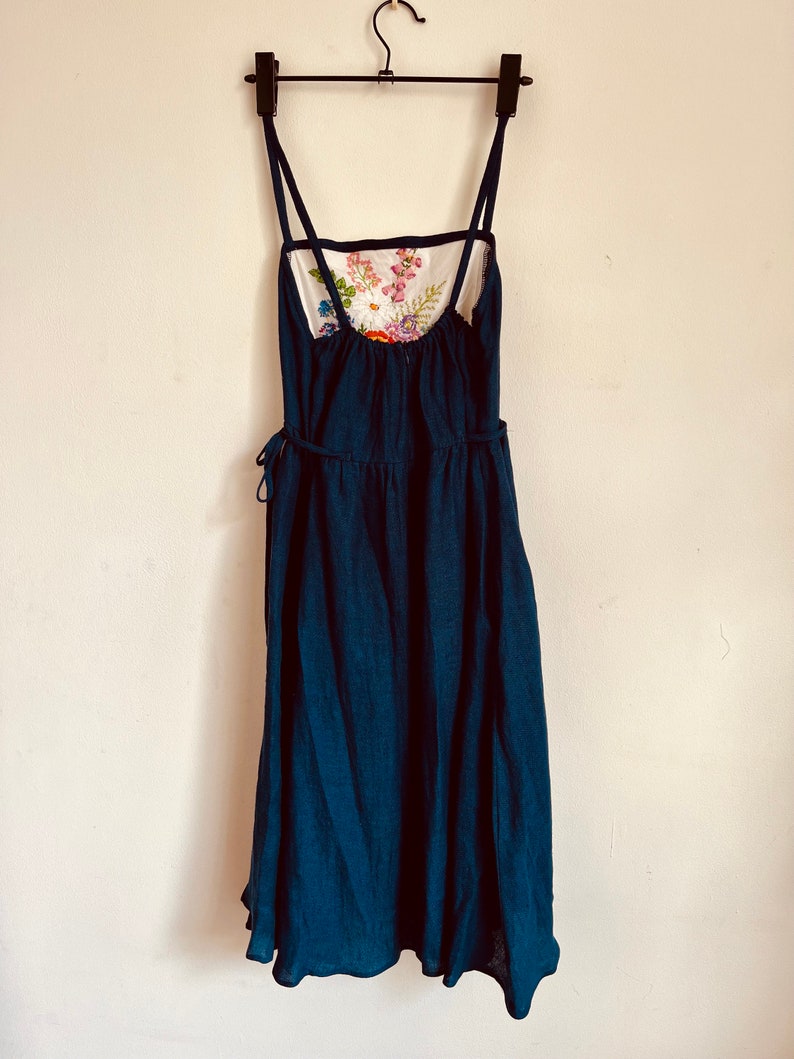 Beautiful Blue Linen Pinafore Dress with Embroidered Flowers made from Antique cloth Tunic Dress Vintage Embroidery zdjęcie 5