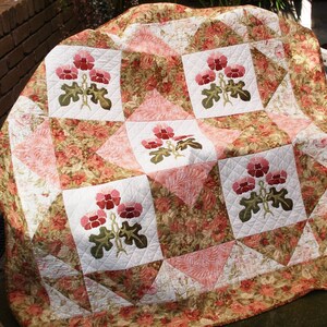 Roses on Roses Quilt Pattern image 4