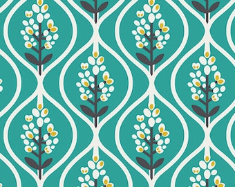 Green & White Texas Fabric, Flower, Bluebonnet Dusk, Day Trip, Art Gallery Fabric