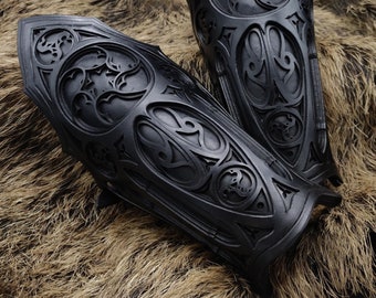 Leder Armschiene Gothic Rosette – Mittelalter LARP Rüstung – Fantasy Krieger Armschutz – Adventurer Gear