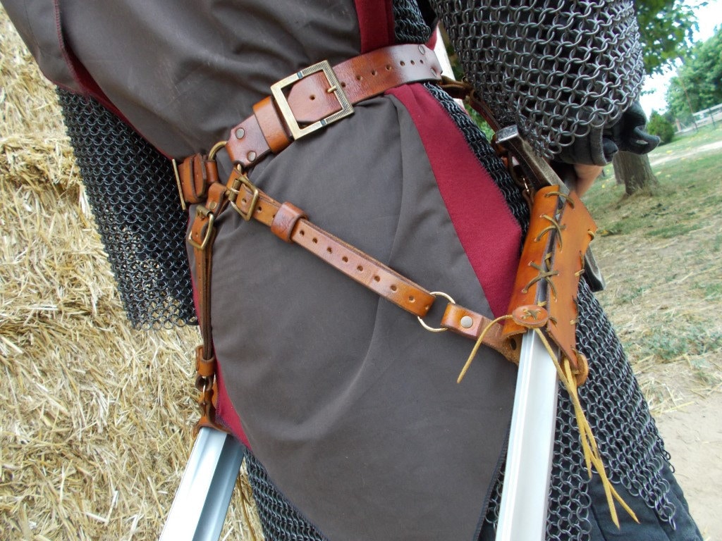 Double sword holder scabbard sheath frog leather belt for