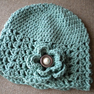 Bonnet en coton au crochet avec fleur - Couleur embrun