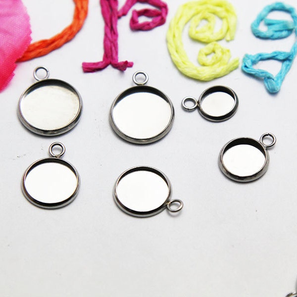 20pcs Round Bezel Cups - Stainless Steel - Bezel Pendant Blanks - Glass Cabochon Setting - Pendant Trays - hypoallergic Cups