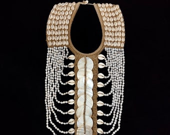 Collar largo con colgante blanco de concha de mar para mujer, arte Tribal de Papúa Nueva Guinea