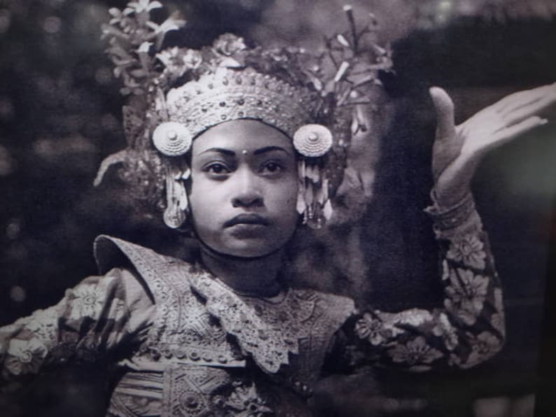 Monkey hanoman vintage crown Balinese Headdress Kijang Kencana Dancer Ceremonial image 1