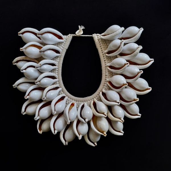 Large Ovula Ovum Shell Necklace, Goddess Cowrie Necklace Womens Tribal Fashion Papua New Guinea