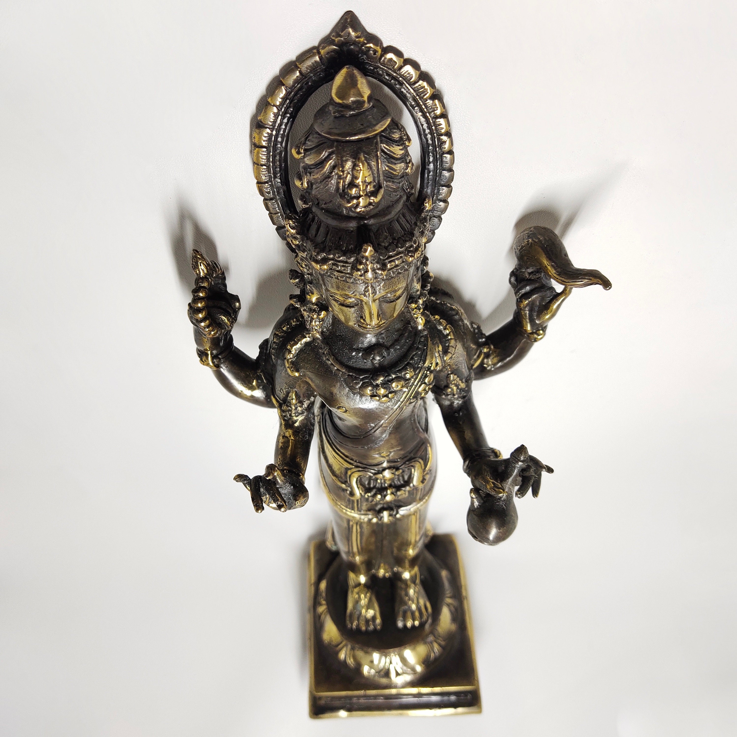 シヴァ神のブロンズ像、ヒンドゥー教の置物、室内装飾彫刻 - Etsy 日本