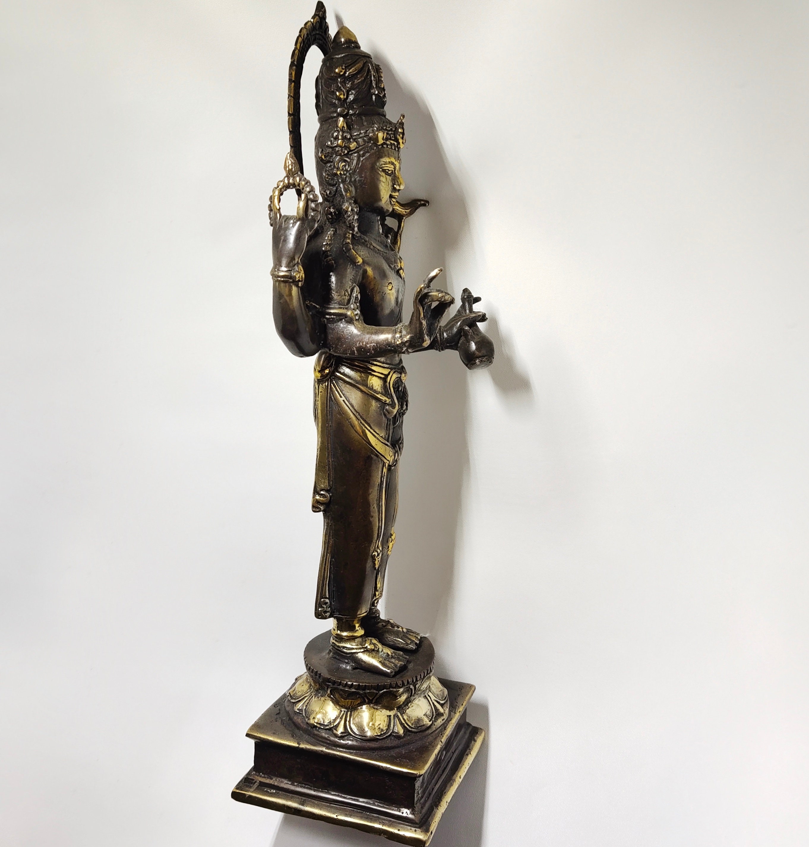 シヴァ神のブロンズ像、ヒンドゥー教の置物、室内装飾彫刻 - Etsy 日本