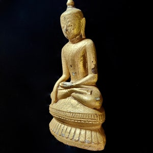 Burmese Mandalay Buddha statue Antique 19th Century Gold Gilded Alabaster Museum quality Bhumisparsha mudra Statue Sculpture Meditation Art