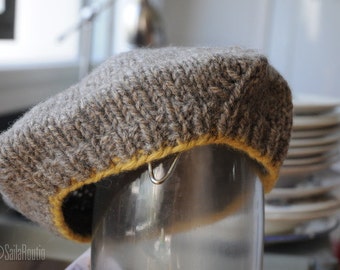 Woollen baby hat