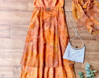 Vestido largo de anfitriona Camille Lee Melbourne vintage de los años 70, color naranja psicodélico con estampado floral, gasa, talla XXS.
