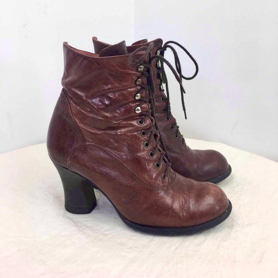 Vintage Spanish tan leather laced ankle boots wit… - image 3