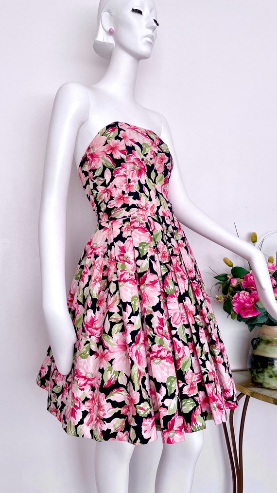 Vintage Laura Ashley strapless floral midi dress,… - image 6