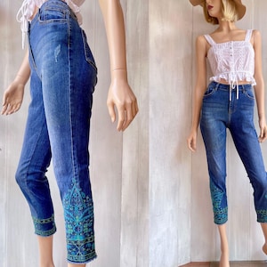 Vintage Desigual  embroidered jeans, Y2K medium blue skinny crop designer denim, 30” waist size 12 medium