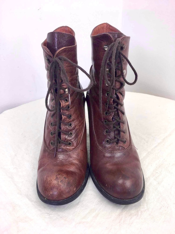 Vintage Spanish tan leather laced ankle boots wit… - image 2