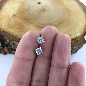 1 Carat Lab Grown Diamond Stud Earrings in 14K White Gold