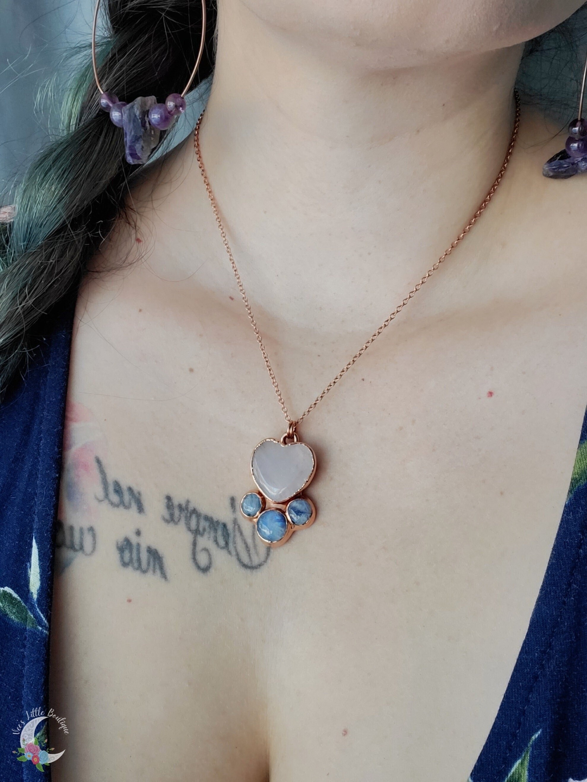 YGP Natural Peach Moonstone Necklace. YGP Natural Peach Moonstone Necklace.