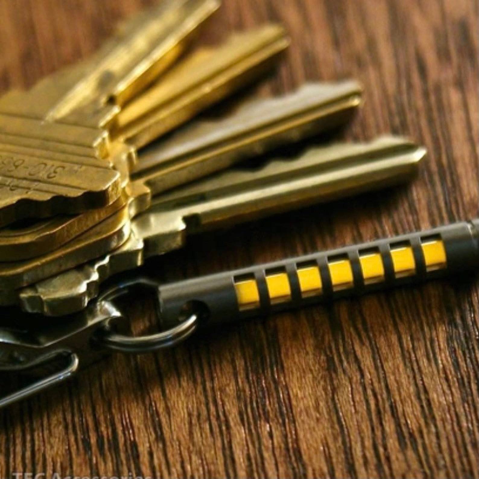 Tritium Keychain S323 Edition for Use With 1 3mm X 22.5mm Tritium Vial