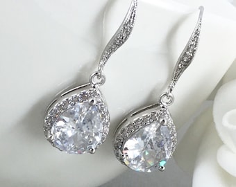 White Crystal Bridal Earrings Wedding Jewelry Teardrop Bride Earrings Wedding Earring Cubic Zirconia Dangle Earring CZ Bridesmaid Gift