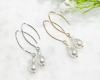 White Pearl Dangle Earrings, Wedding Earrings, Bridesmaids Gifts, Pearl Drop Earrings, Bridal Jewelry, Daily Wear Earrings, Gift for Women