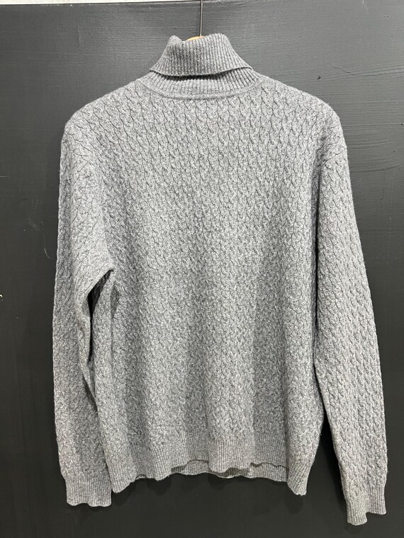 gray patterned cashmere sweater - image 1