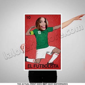 May include: A red and white printable game card with a cartoon soccer player wearing a green jersey with the number 10. The text "El Futbolista" is printed at the bottom of the card.