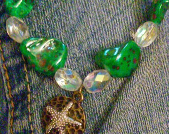 Starfish charm bracelet, beach bracelet, beaded bracelet, green freeform gemstone bracelet