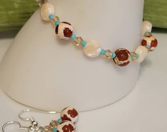 Cow print beaded bracelet and earring set, staking bracelet, cow print jewelry, turquoise jewelry