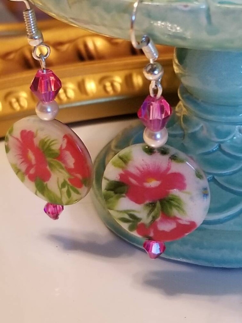 dangle drop hook earrings flower floral earrings pink crystal earrings Round glass disc earrings bridal earrings