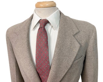 Vintage 1940s Sport Coat sz 38 S ~ Soft Wool Flannel ~ blazer suit jacket Beige