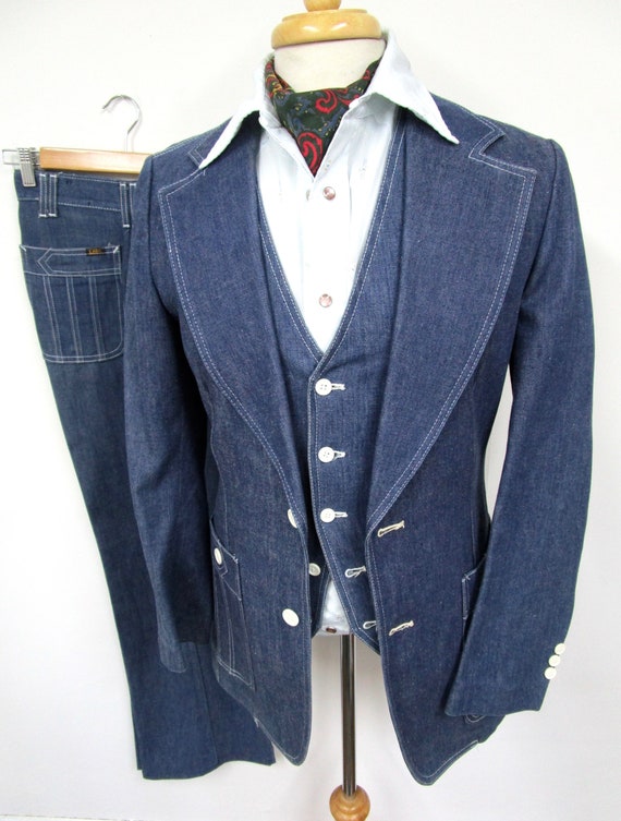 /'72 2 pockets with floral embroidery Rare original Vintage 1970s DENIM emboidered WAISTCOAT halterneck size 6 Metal star shaped studs