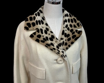 Vintage 1950s Women's Soft Wool Cheetah Fur Overcoat sz M