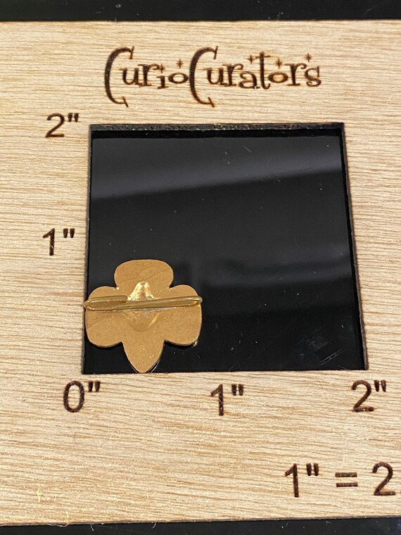 Vintage Girl Scouts Insignia Logo Scarf Gold Lapel Pin Gem