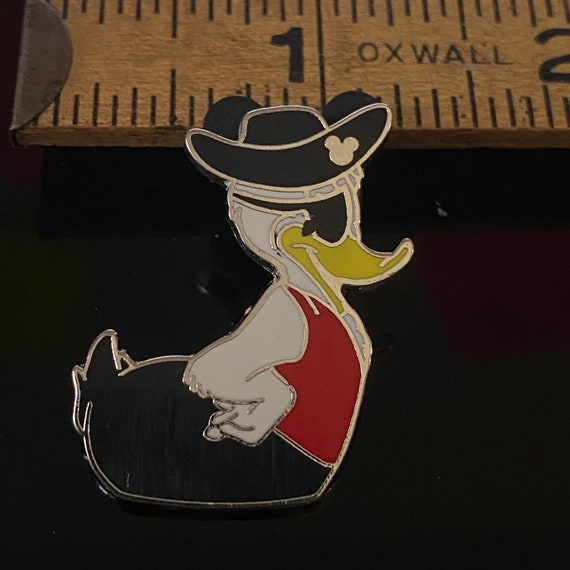 2010 Donald Duck Character Disney Pin  Disneyland Lapel Pin – Vintage Radar