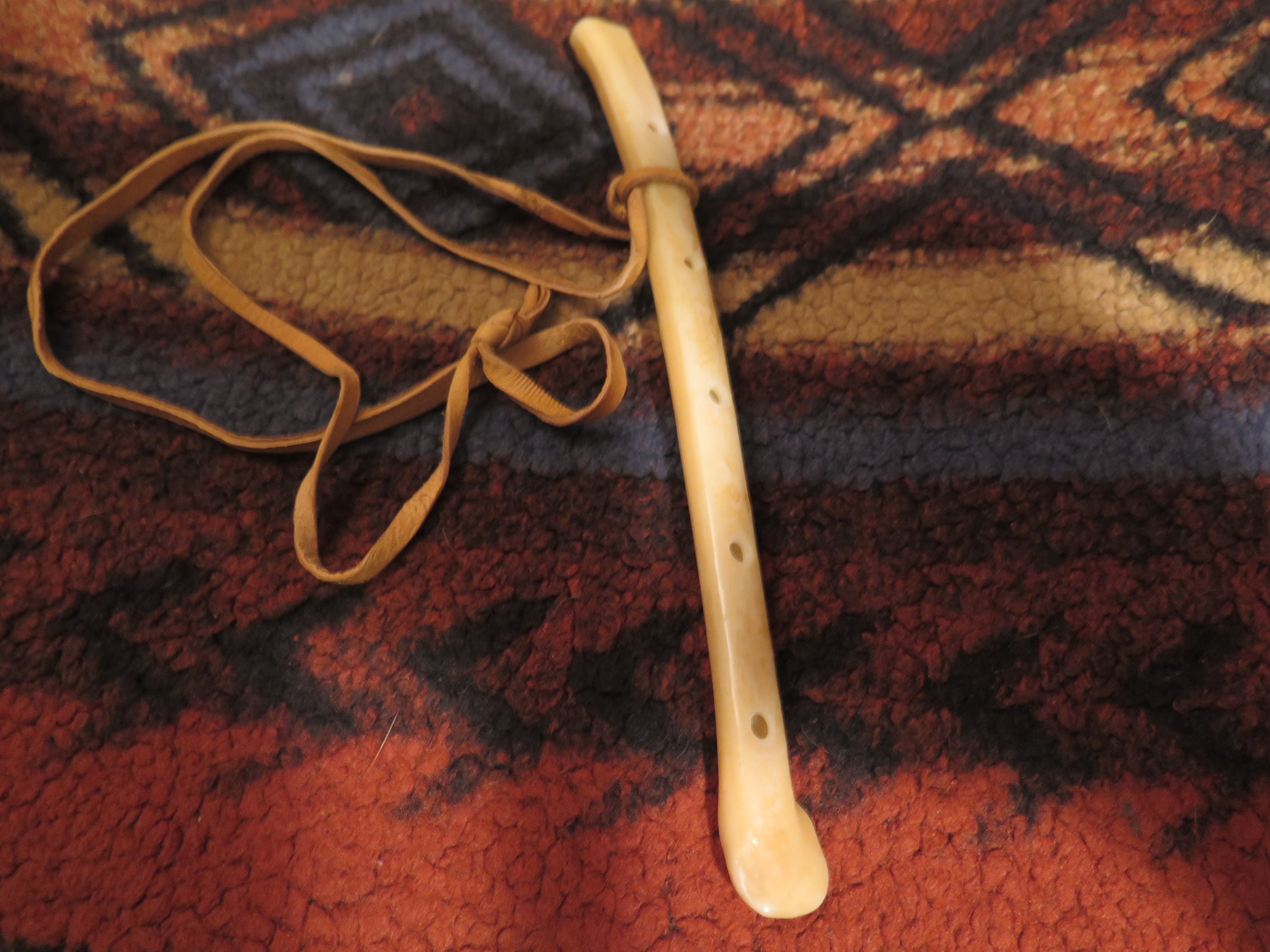 Native America Eagle Wing Bone Bird Call Whistle Museum quality 8