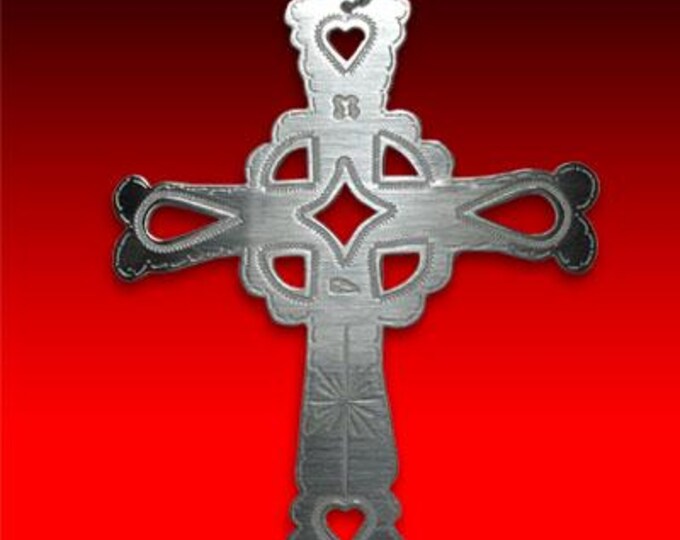 Hudson Bay Co. Silver Trade Cross Montreal, these silver trade crosses hand-etched accents and hallmarked and religious to Native Americans