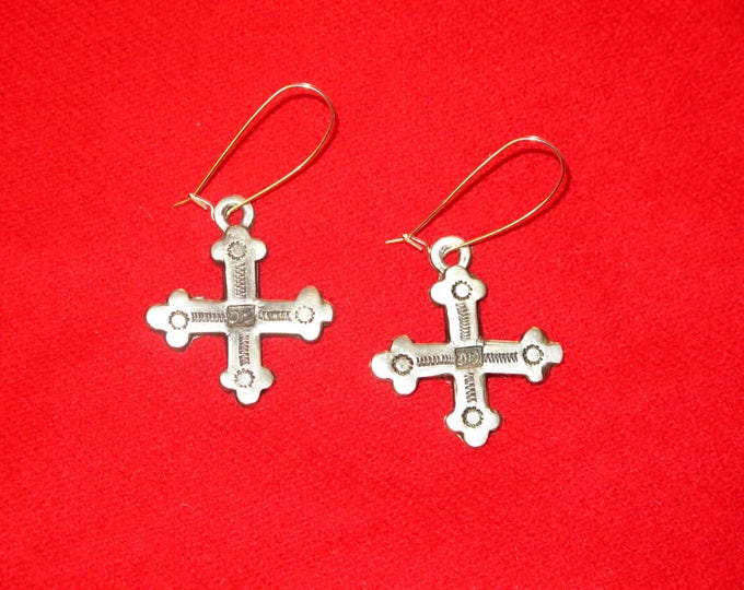 Native American Trade Cross North American Fur Company Trade Silver Cross Earrings - Lead-Free Pewter with Kidney Ear Wire - Single Earring