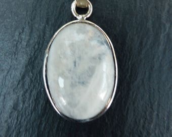 Vintage 1990s Silver-plated Oval White Quartz Agate Cabochon Pendant on a Silver-plated Snake Chain