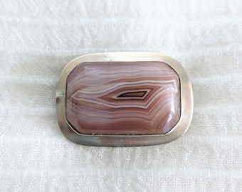 Antique Edwardian Silver-plated Pinky-Brown Banded Botswana Agate Brooch
