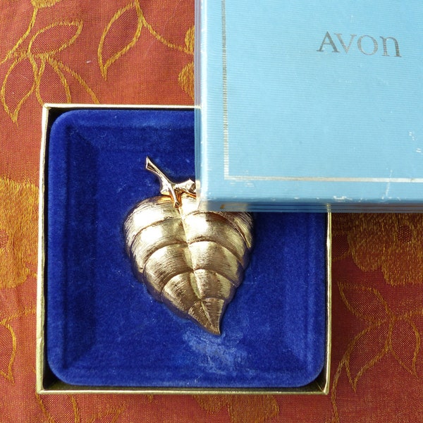 AVON Perfume Leaf Brooch, Goldtone Metal With 'Elusive' Glacé Perfume In Original Box, Vintage 1969