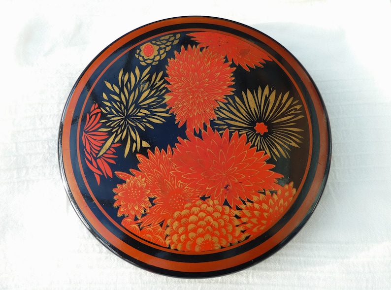 Red /& Gold Plastic Jewellery Trinket Box Made In Japan ELIZABETH ARDEN Oriental Chrysanthemum Design Black Vintage 1970s