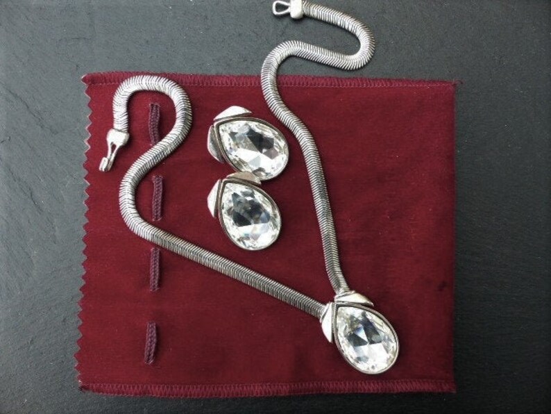 HR Snake Chain Pendant Necklace /& Earrings Set 1980s Palladium and Crystal Diamant\u00e9 Set HELENA RUBINSTEIN