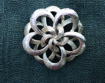 COROCRAFT by CORO Silvertone Five-petalled Flower Brooch, Vintage 60s