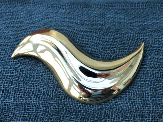 SPHINX Gold-plated Abstract Bird S-Curve Brooch, … - image 1