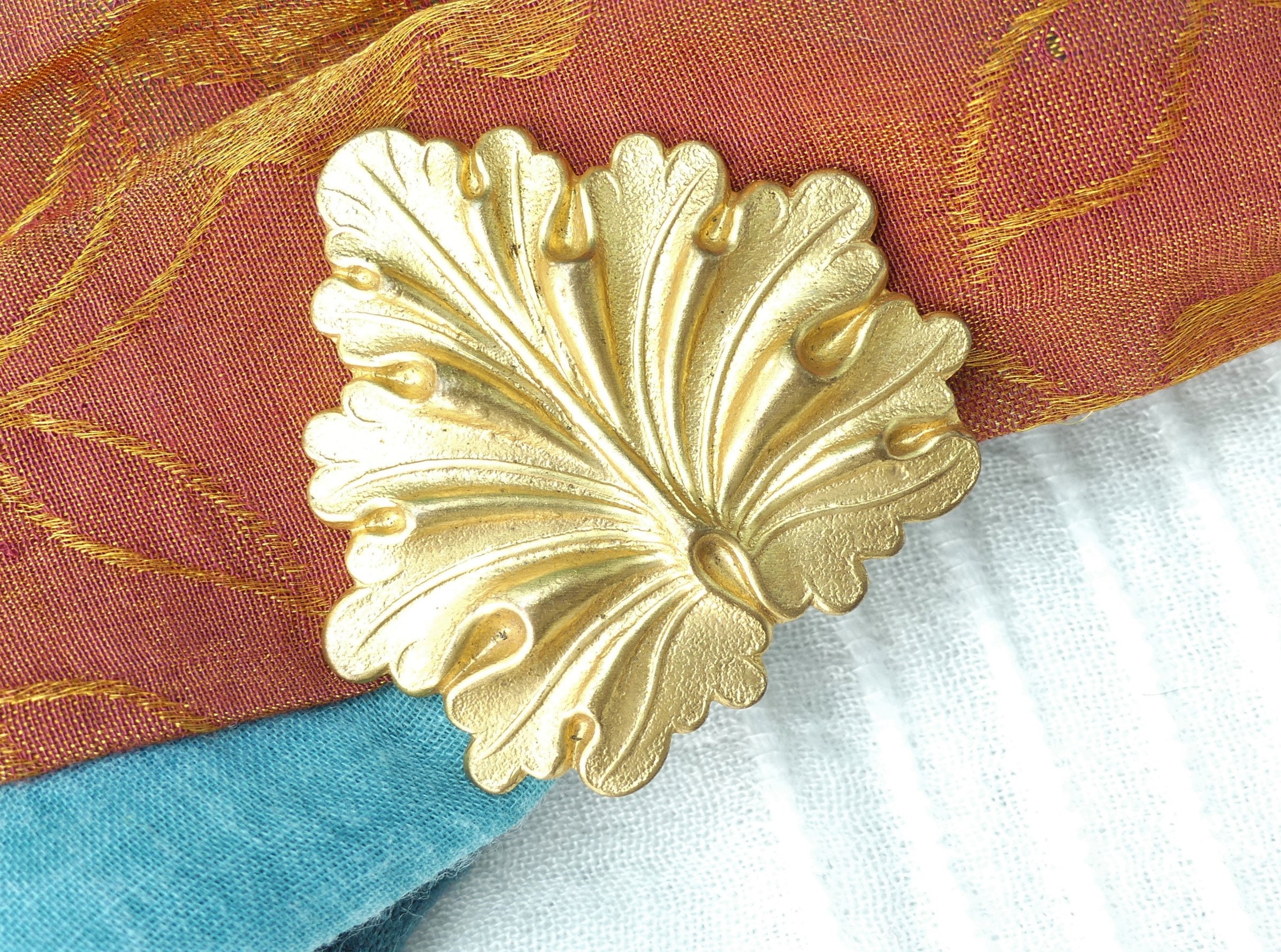 Vintage 1930s/40s Repoussé Leaf Dress Clip, Retro Art Deco  Vintage 1930s-40s Acanthus Leaf Dress Clips Pair of Gold Tone Art Deco main image 0