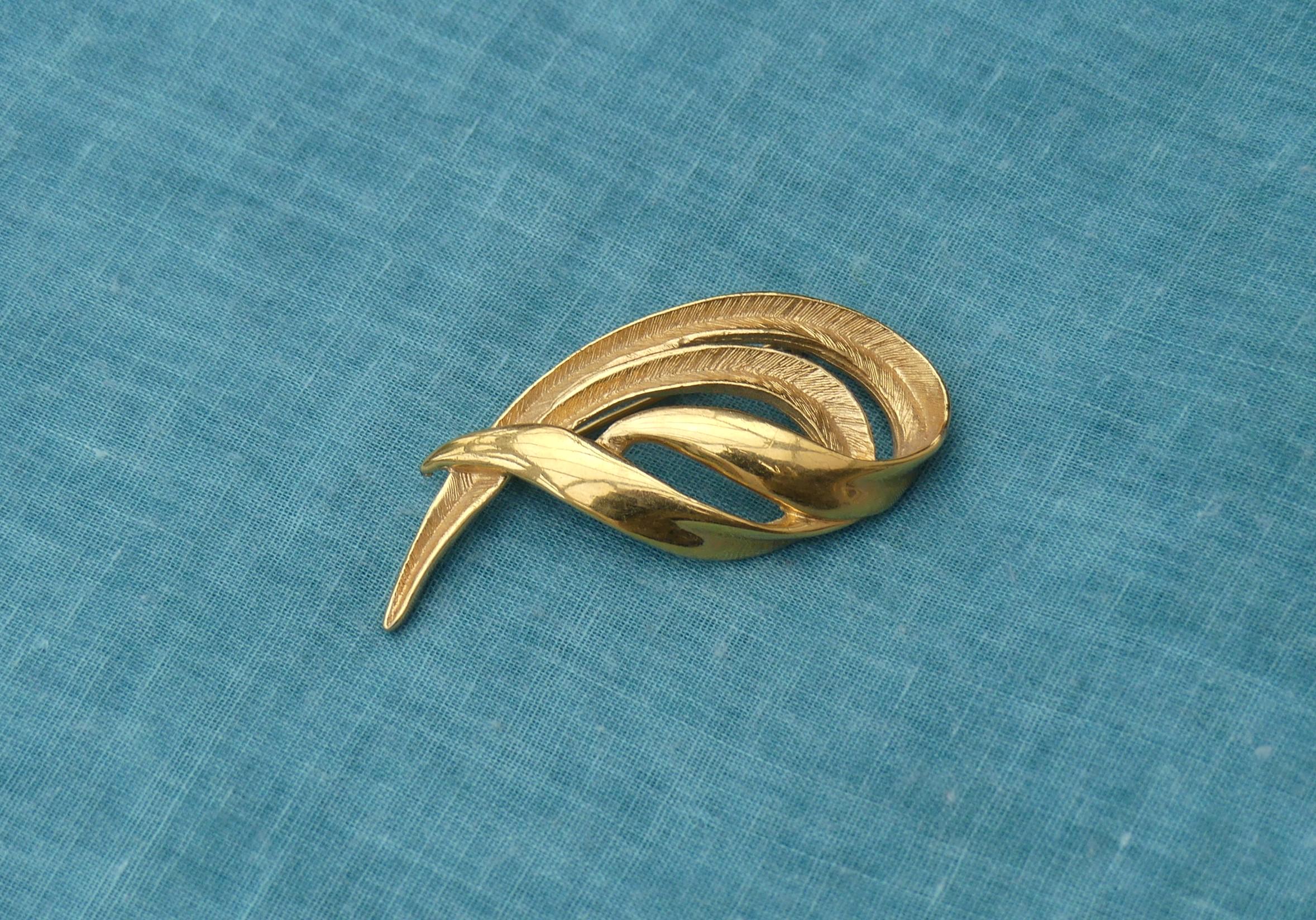Broche Ancienne Design Moderniste En Métal Plaqué Or - Parfait État - Occasion