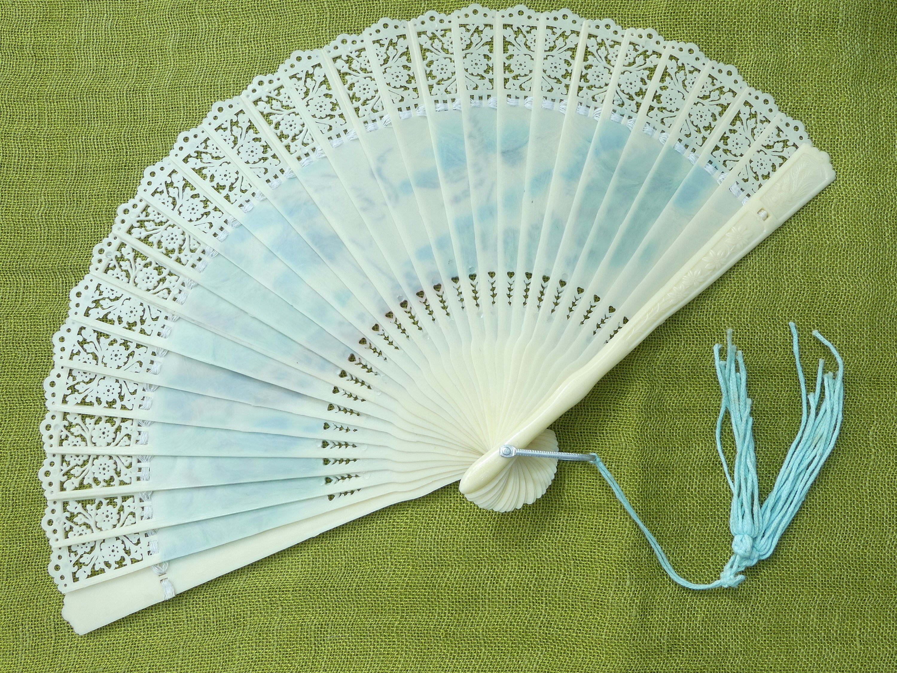 Ivory Celluloid Plastic Fan with Blue Ribbon Accent vintage 1920s or 30s s-l1200.jpg main image 4