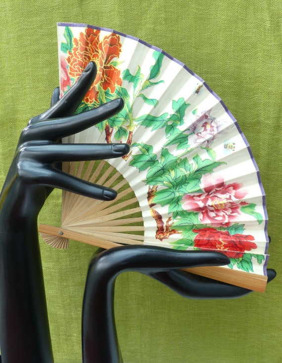 Vintage 1970s Chinese Paper & Bamboo Hand Fan, Wit