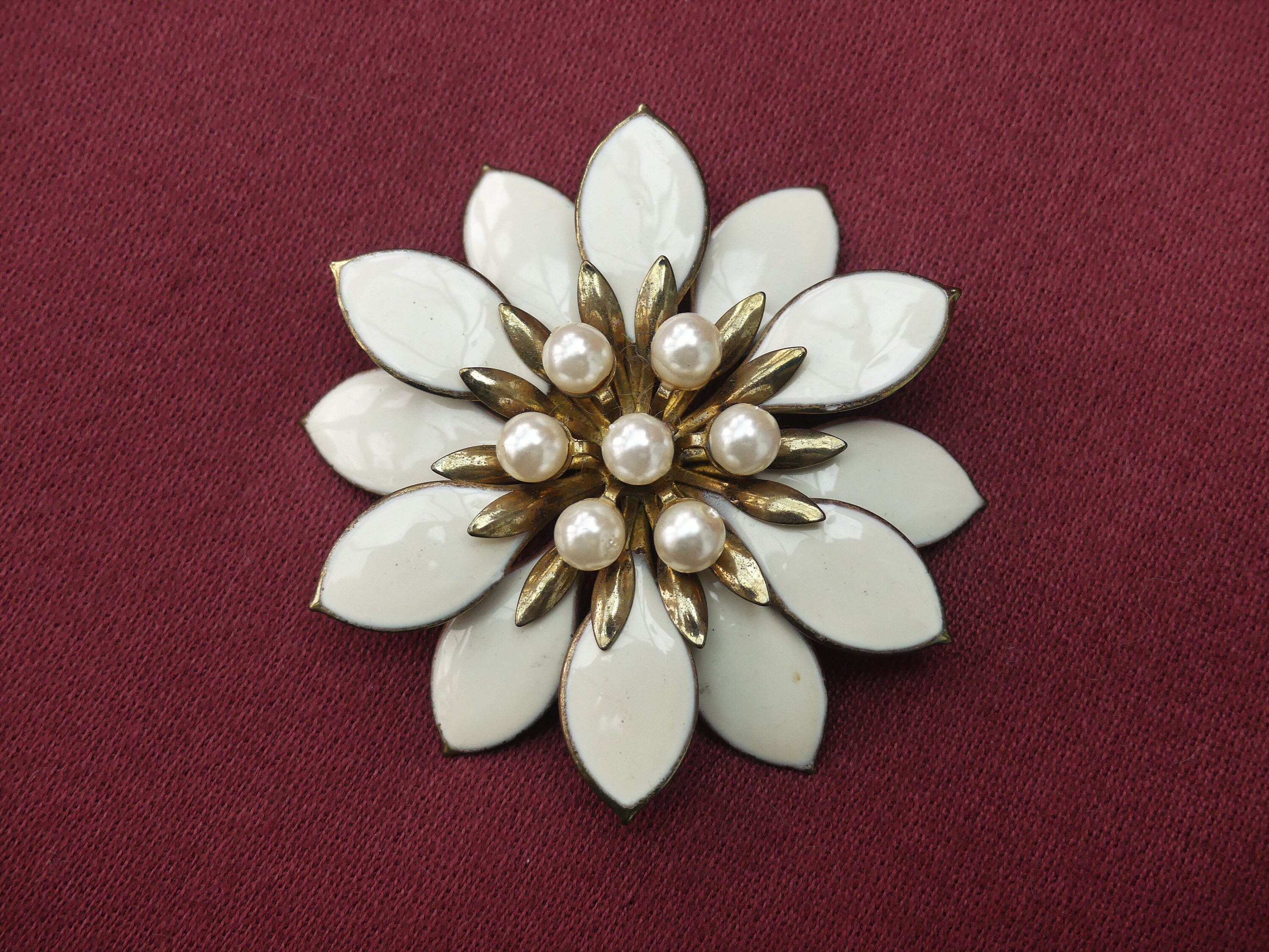 Broche Fleur En Relief Vintage - Couleur Or Poli Brillant - Référence *3576 - Occasion